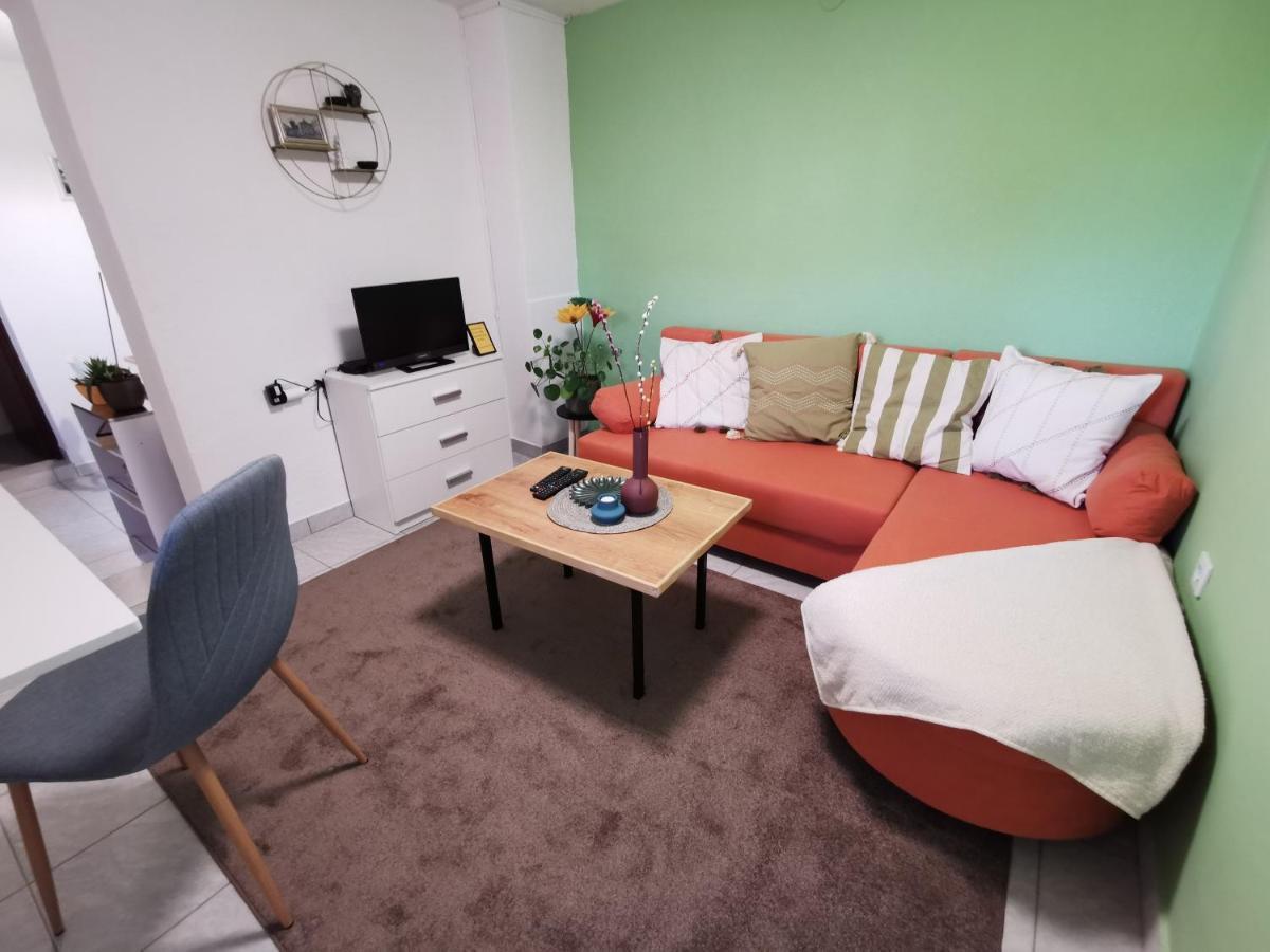 Studio Apartman Krosna Perusic Екстер'єр фото