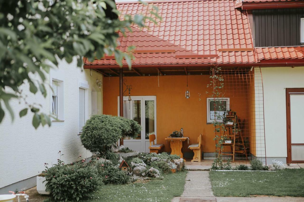 Studio Apartman Krosna Perusic Екстер'єр фото
